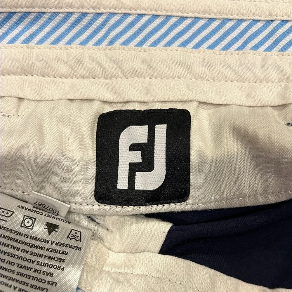 Men's Footjoy Navy Golf Shorts - Picture 3 of 4